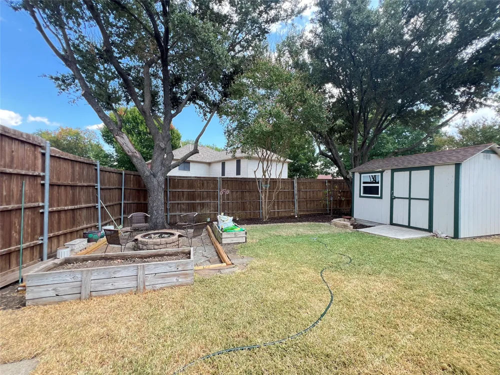 6816 Sweetwater Drive Plano, TX 75023