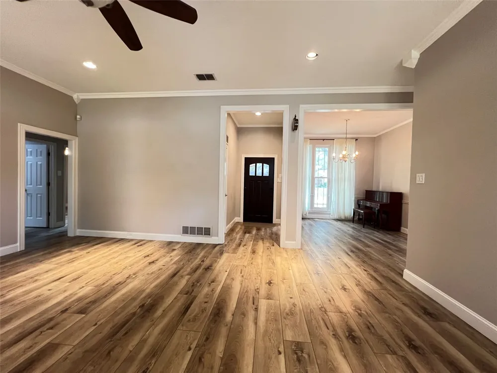 6816 Sweetwater Drive Plano, TX 75023
