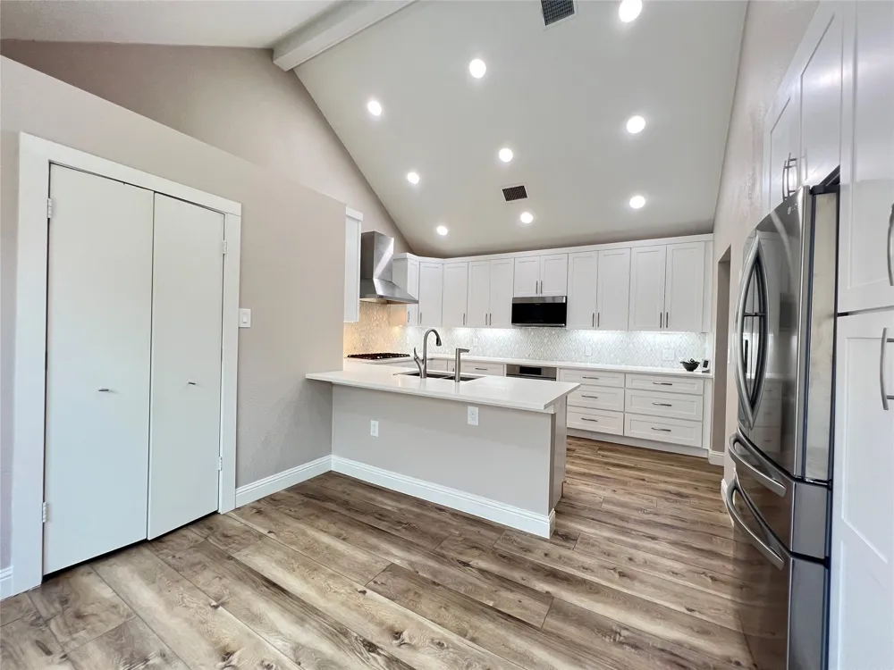 6816 Sweetwater Drive Plano, TX 75023