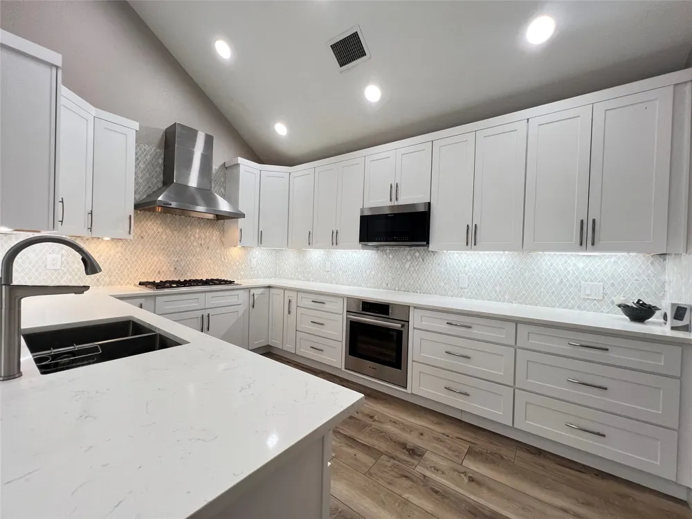 6816 Sweetwater Drive Plano, TX 75023