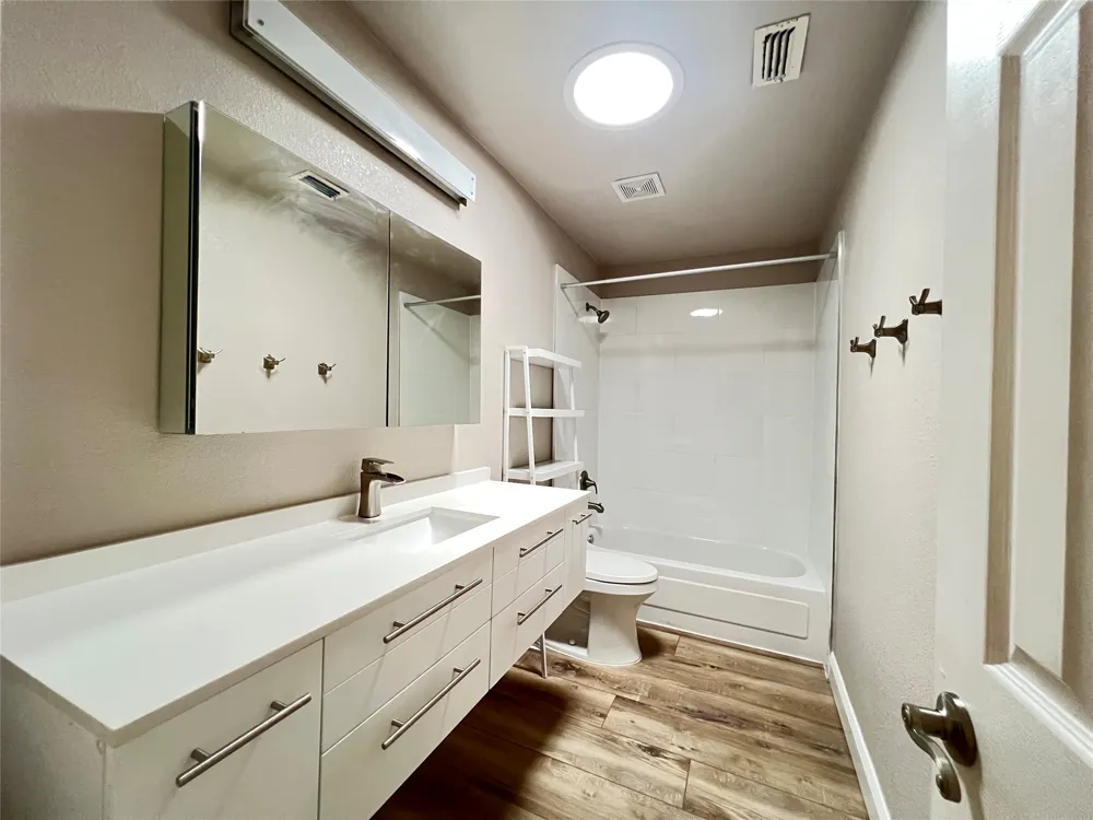 6816 Sweetwater Drive Plano, TX 75023