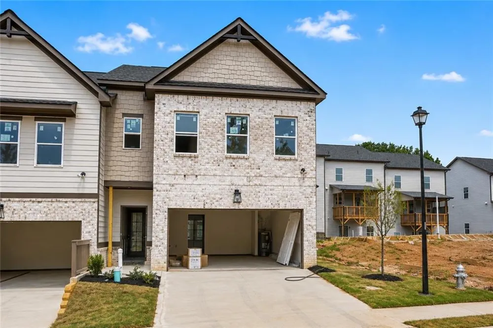 4347 Fern River Bend #30 Norcross, GA 30093