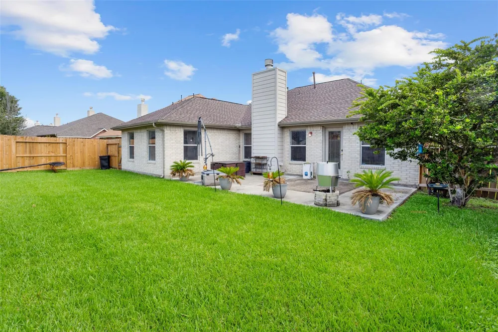 2117 Laughing Gull Lane League City, TX 77573
