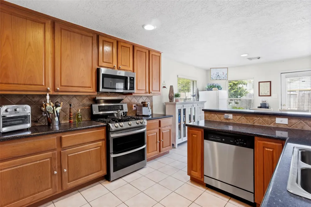 2117 Laughing Gull Lane League City, TX 77573