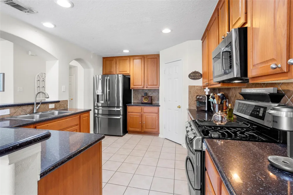 2117 Laughing Gull Lane League City, TX 77573