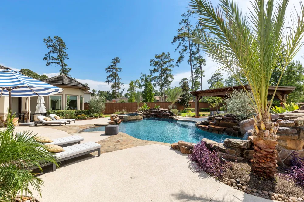 13 Pleasant Shadows Drive Spring, TX 77389