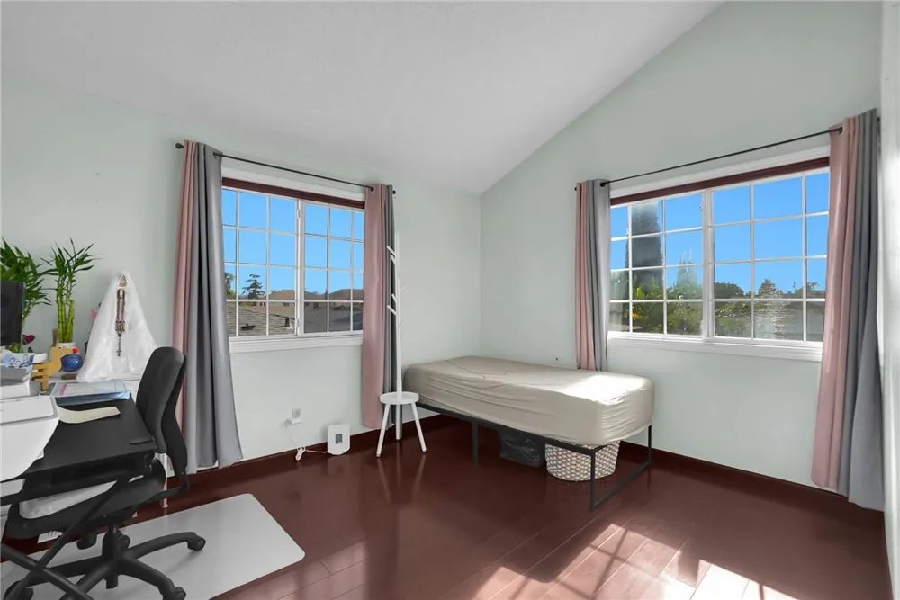 819 S S Olive Avenue Alhambra, CA 91803