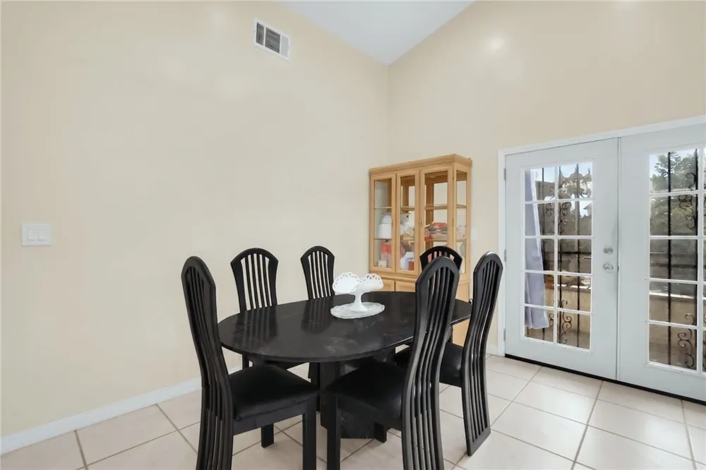 819 S S Olive Avenue Alhambra, CA 91803