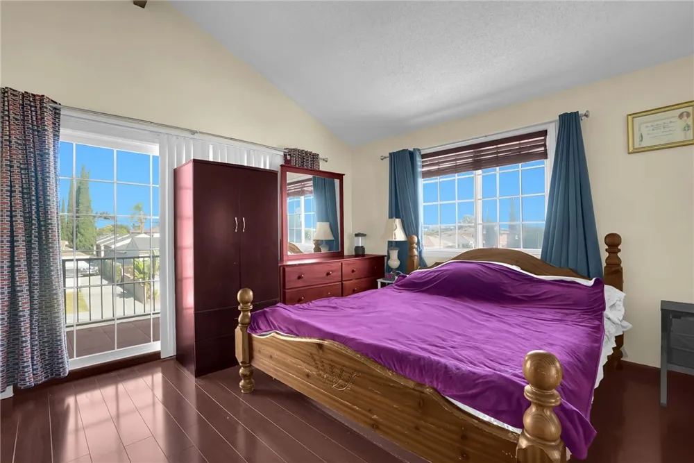 819 S S Olive Avenue Alhambra, CA 91803