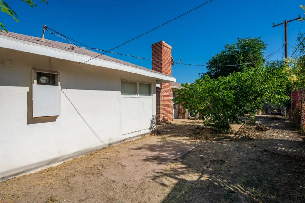 4267 E Sunny Dunes Road Palm Springs, CA 92264