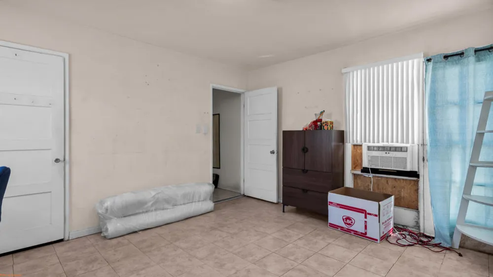 4267 E Sunny Dunes Road Palm Springs, CA 92264