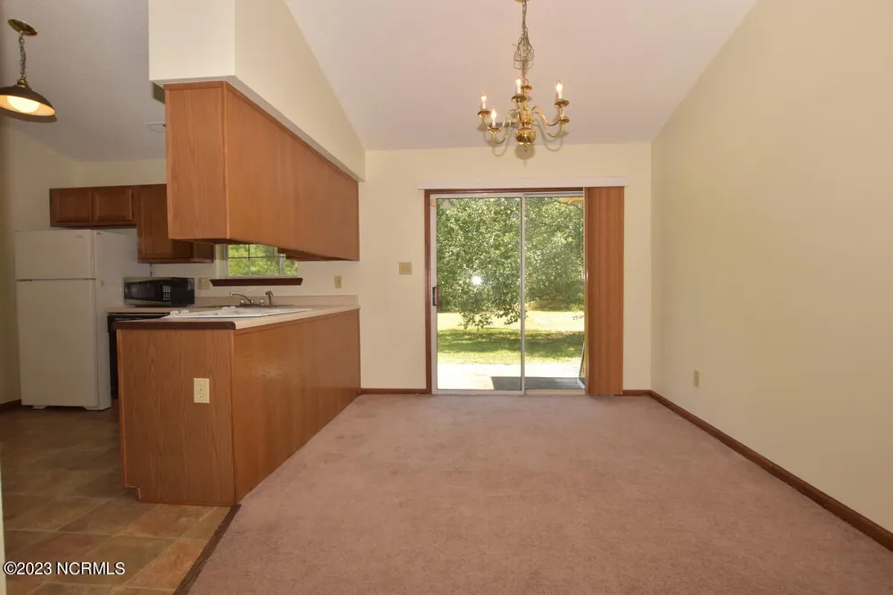 415 Oregon Trail Hubert, NC 28539