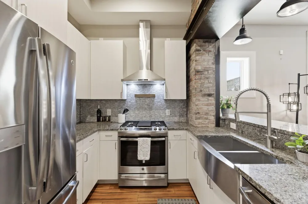 207 Kemp Alley Cincinnati, OH 45202