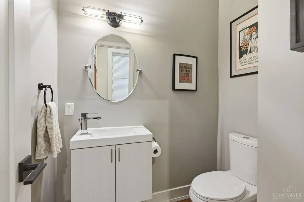 207 Kemp Alley Cincinnati, OH 45202