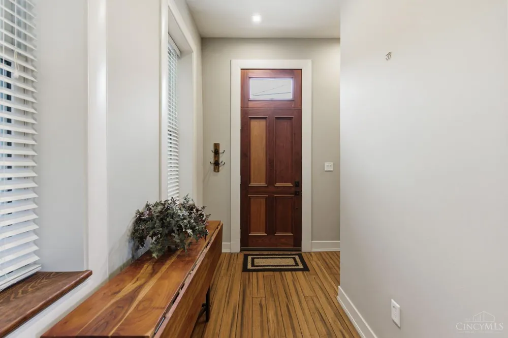 207 Kemp Alley Cincinnati, OH 45202