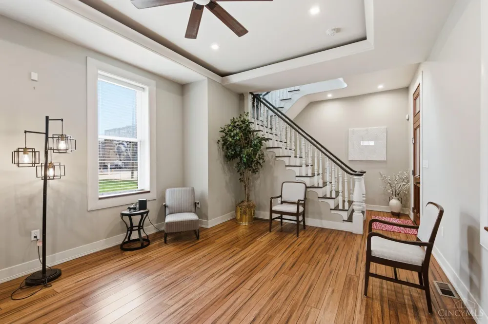 207 Kemp Alley Cincinnati, OH 45202