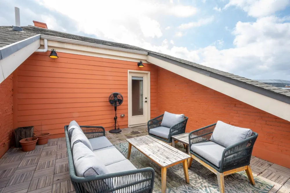 207 Kemp Alley Cincinnati, OH 45202
