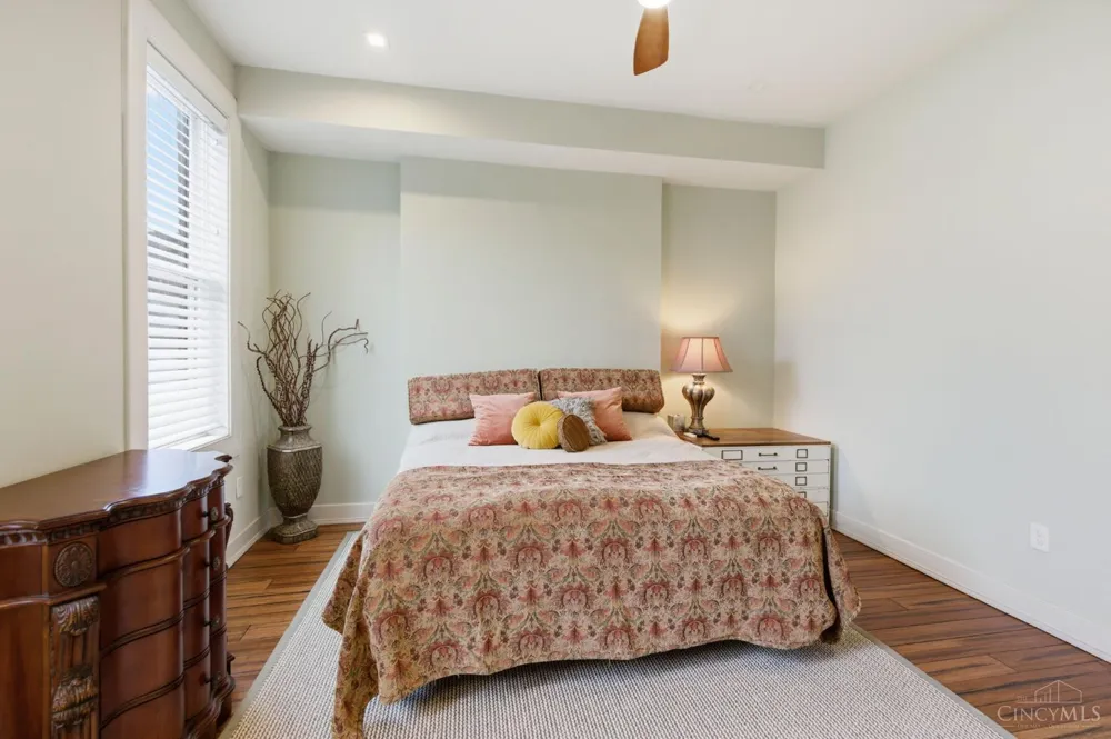 207 Kemp Alley Cincinnati, OH 45202