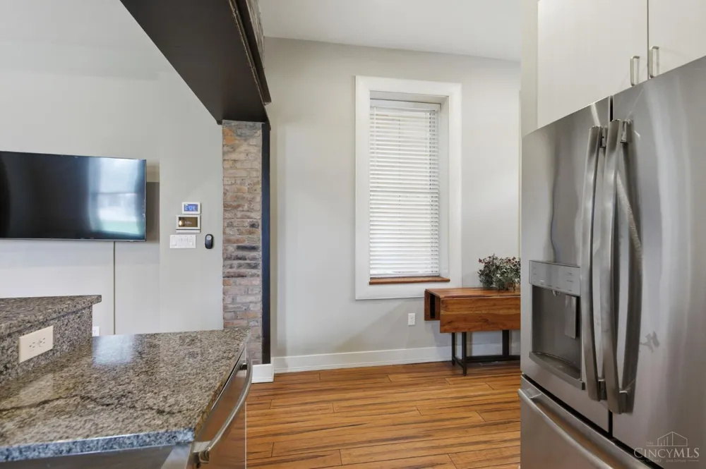 207 Kemp Alley Cincinnati, OH 45202