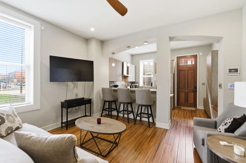 206 Wade Street Cincinnati, OH 45202