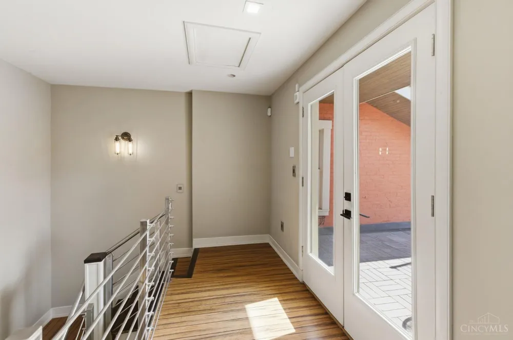 206 Wade Street Cincinnati, OH 45202