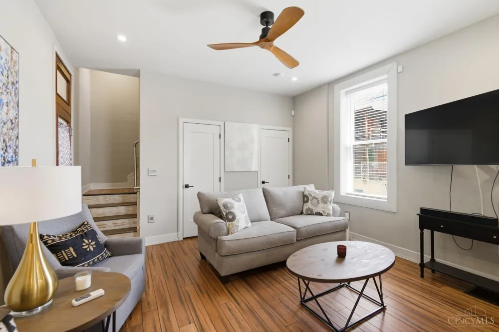 206 Wade Street Cincinnati, OH 45202