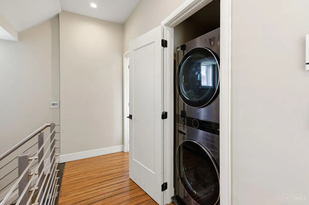206 Wade Street Cincinnati, OH 45202