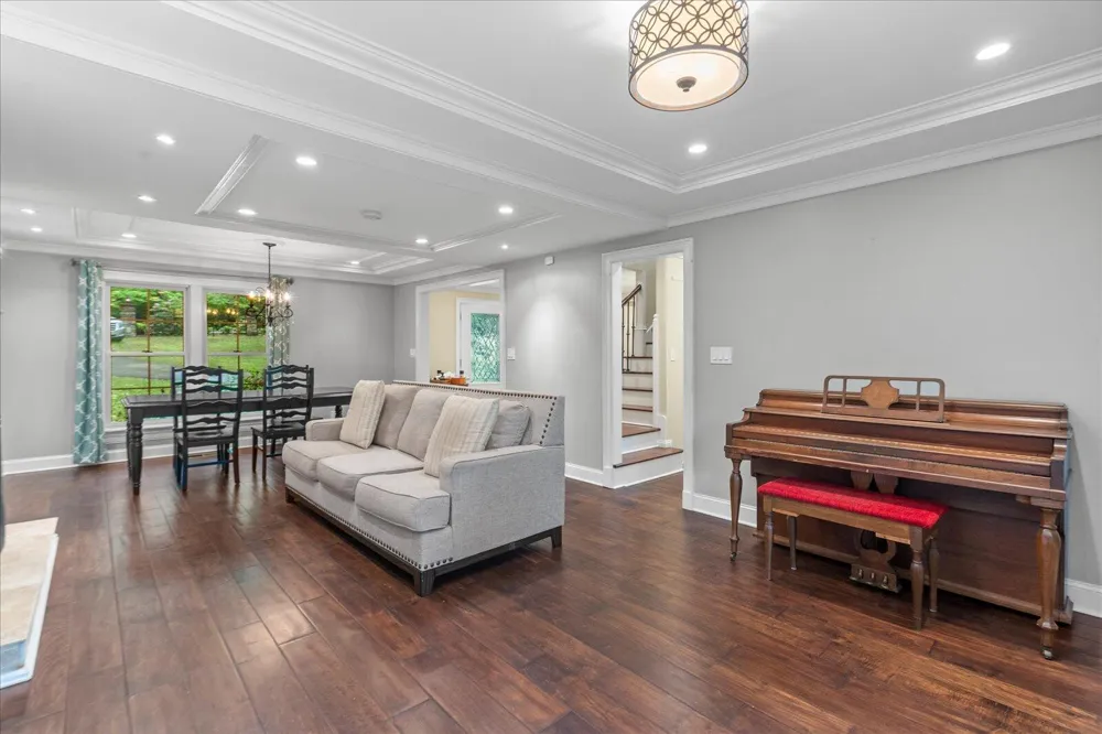 6301 Forest Park Drive Signal Mountain, TN 37377