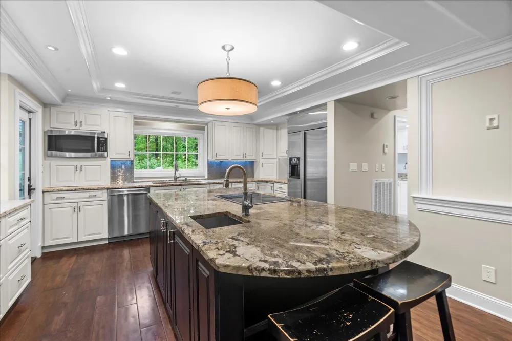 6301 Forest Park Drive Signal Mountain, TN 37377