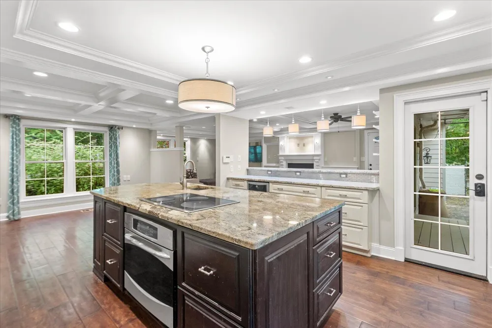 6301 Forest Park Drive Signal Mountain, TN 37377