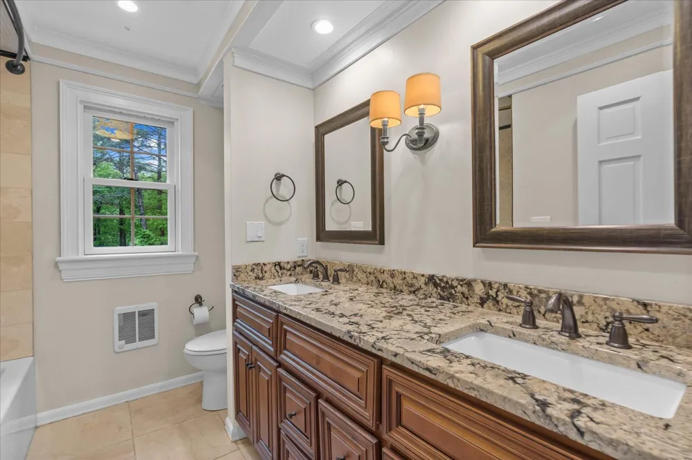 6301 Forest Park Drive Signal Mountain, TN 37377