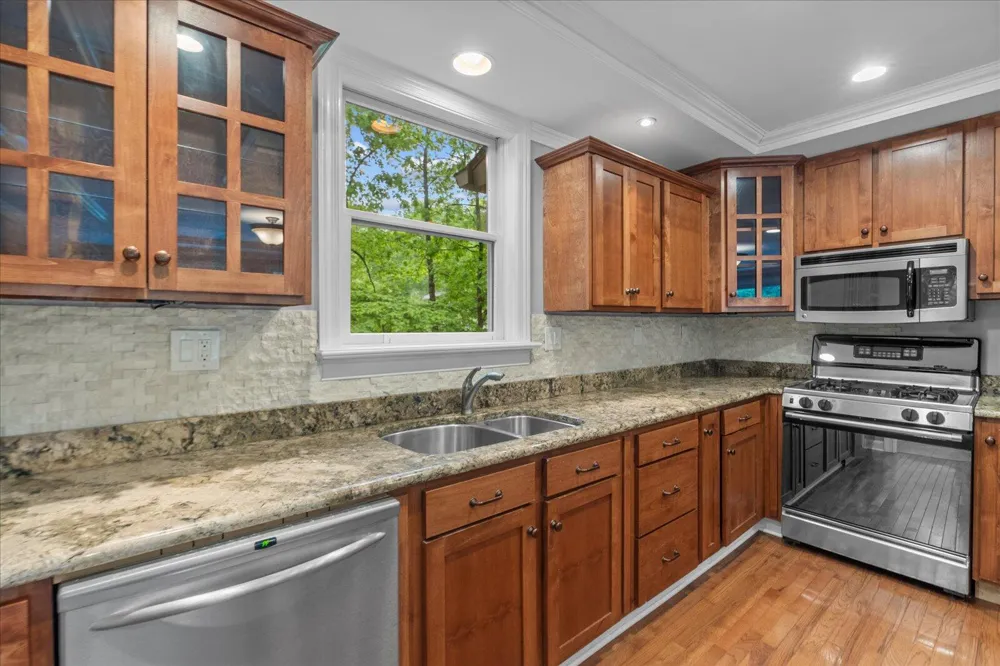 6301 Forest Park Drive Signal Mountain, TN 37377