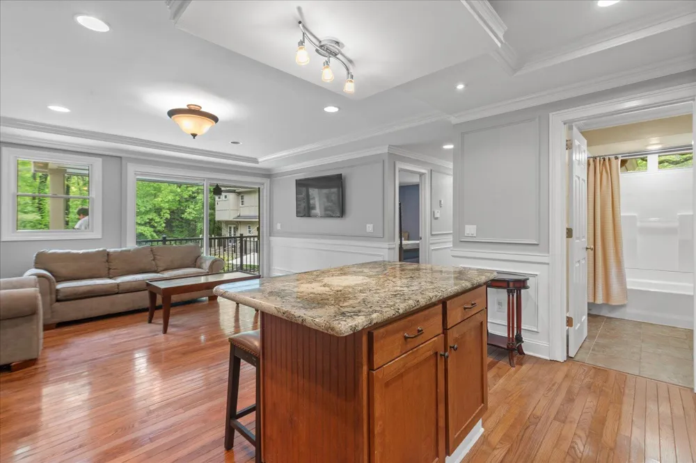 6301 Forest Park Drive Signal Mountain, TN 37377