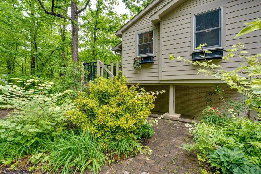 6301 Forest Park Drive Signal Mountain, TN 37377