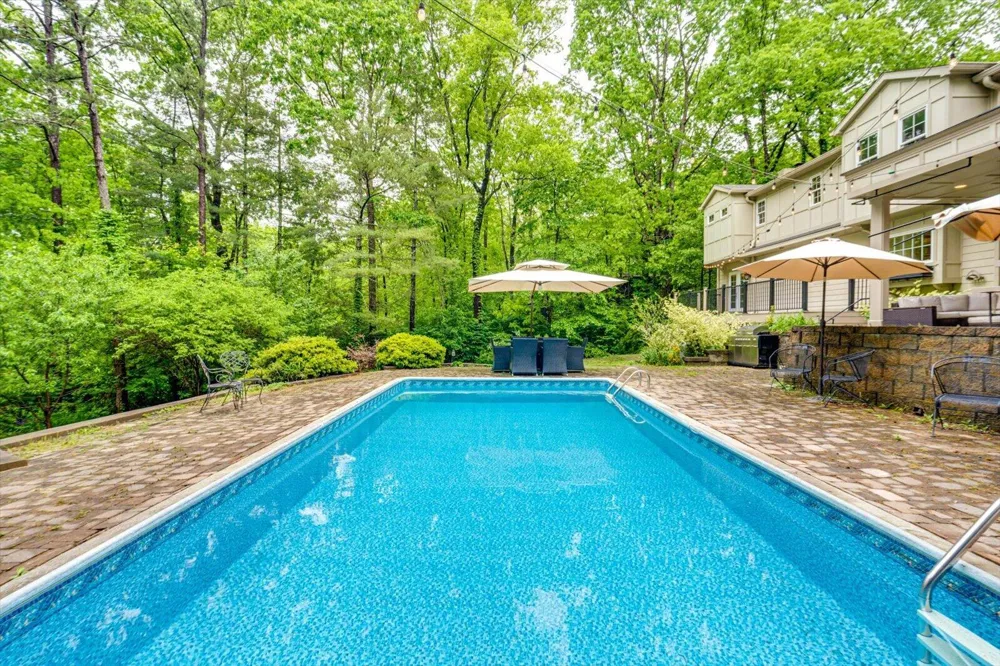 6301 Forest Park Drive Signal Mountain, TN 37377