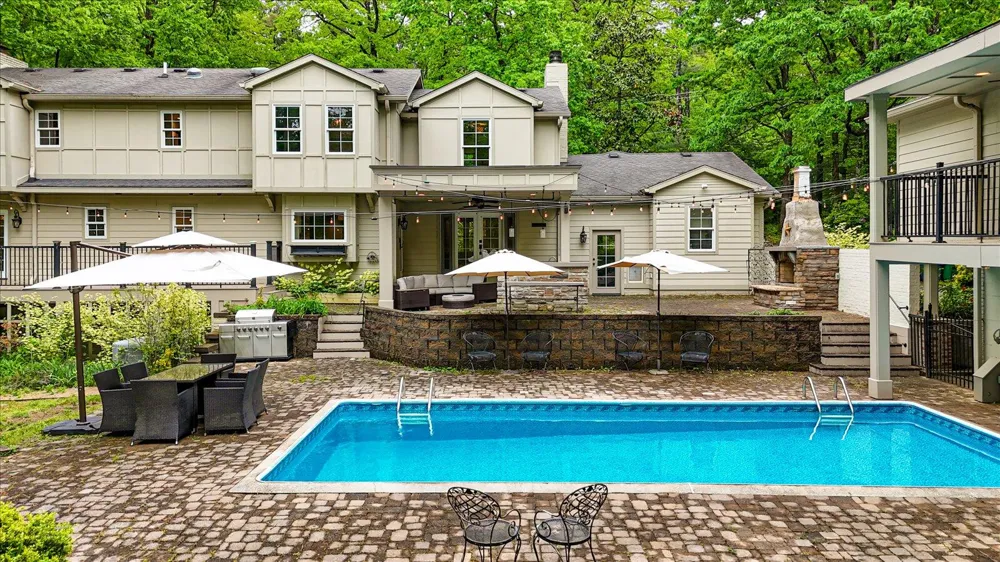 6301 Forest Park Drive Signal Mountain, TN 37377
