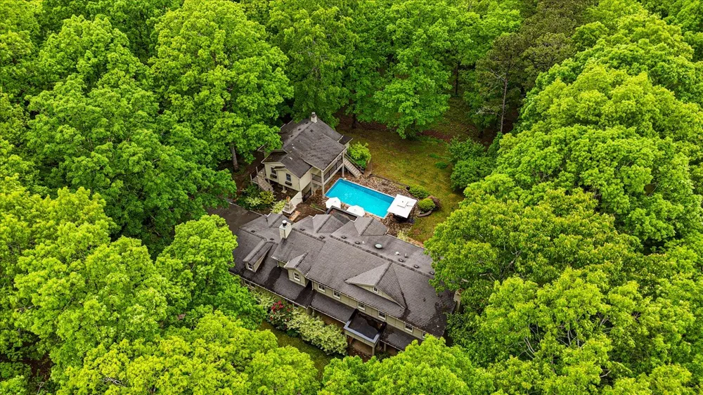6301 Forest Park Drive Signal Mountain, TN 37377