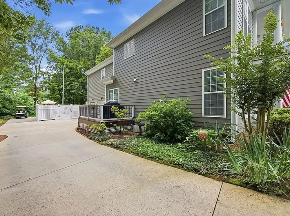 5748 Courtyard Circle Chattanooga, TN 37415