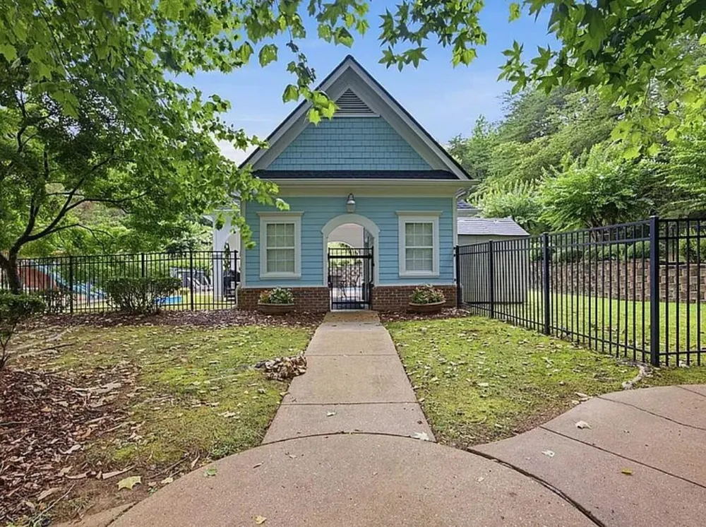 5748 Courtyard Circle Chattanooga, TN 37415