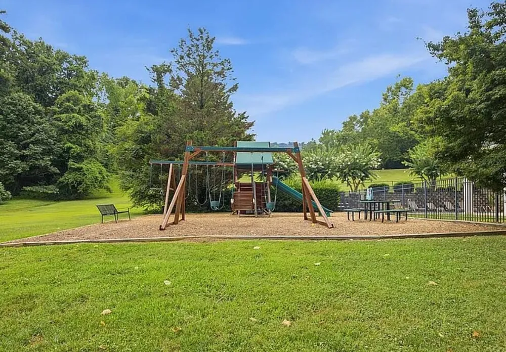 5748 Courtyard Circle Chattanooga, TN 37415