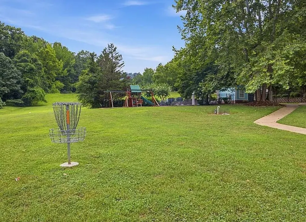 5748 Courtyard Circle Chattanooga, TN 37415