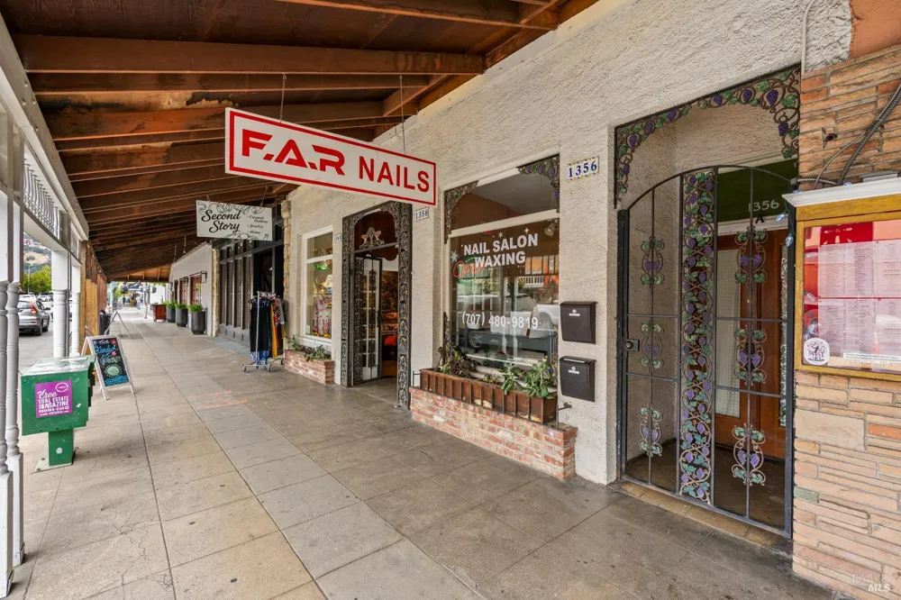 1358 Lincoln Avenue Calistoga, CA 94515