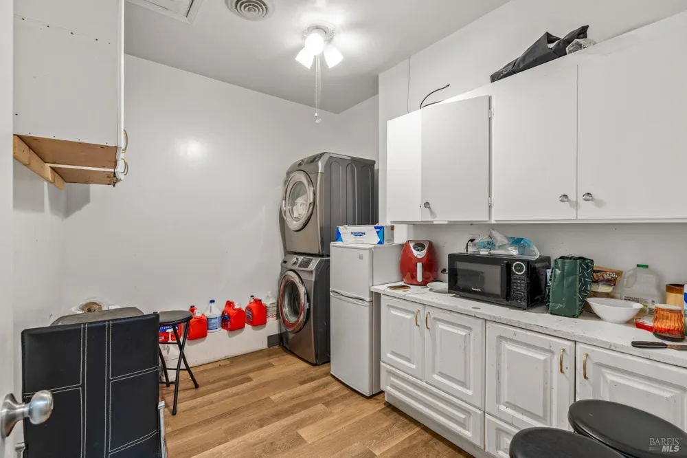 1358 Lincoln Avenue Calistoga, CA 94515