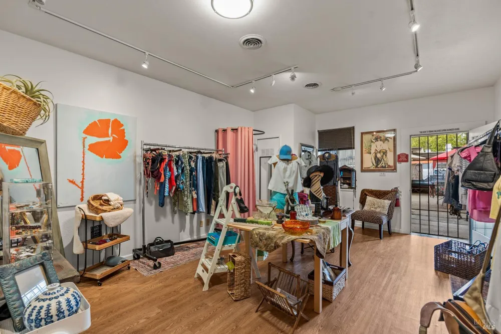 1358 Lincoln Avenue Calistoga, CA 94515