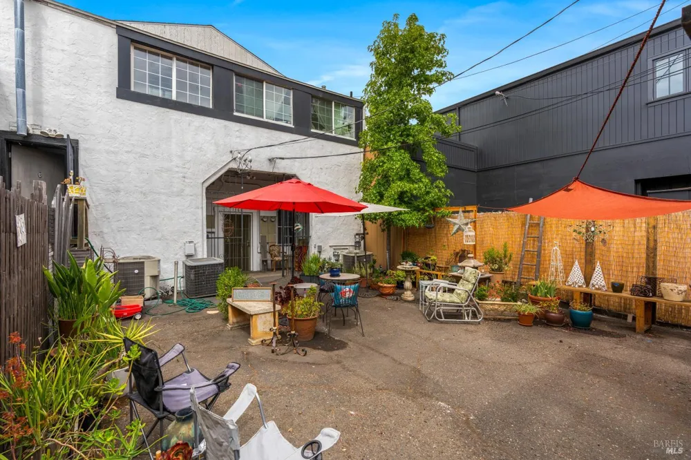 1358 Lincoln Avenue Calistoga, CA 94515