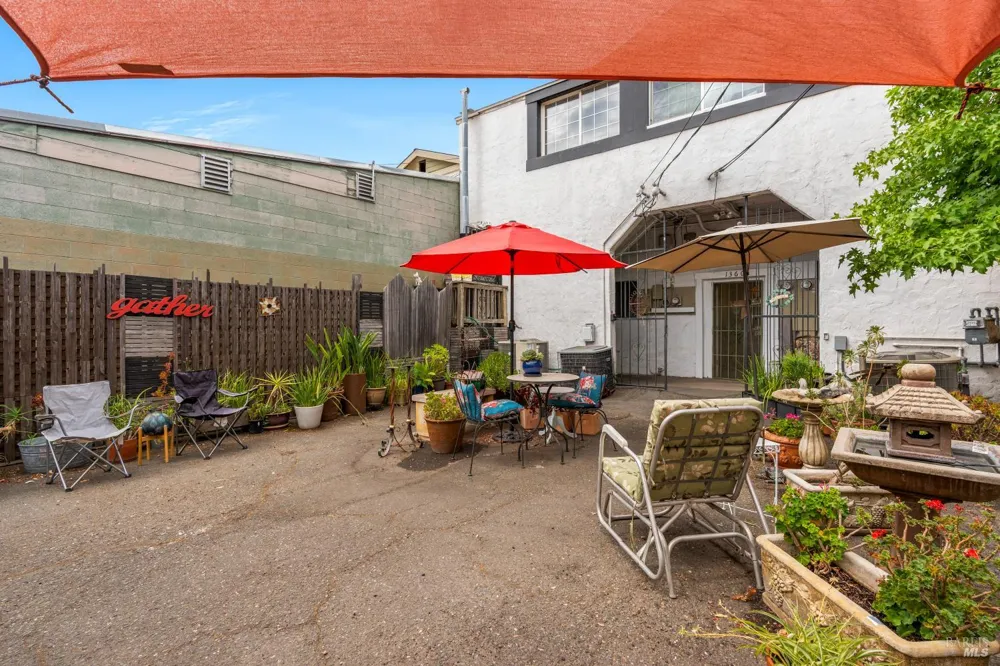 1358 Lincoln Avenue Calistoga, CA 94515