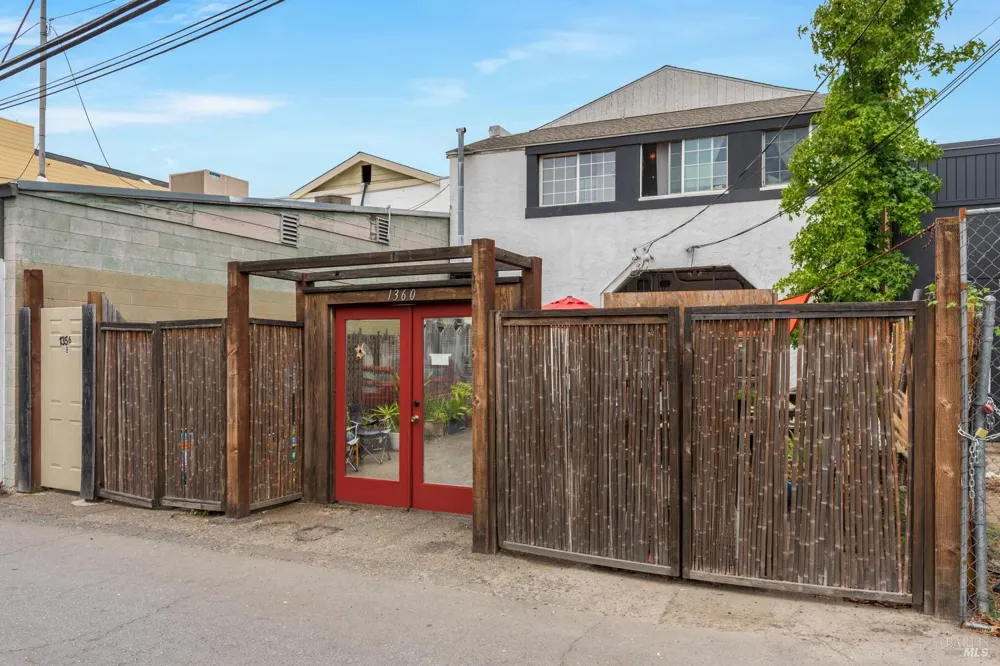 1358 Lincoln Avenue Calistoga, CA 94515