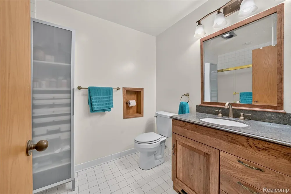5001 Mohawk Avenue Independence Charter Township, MI 48348