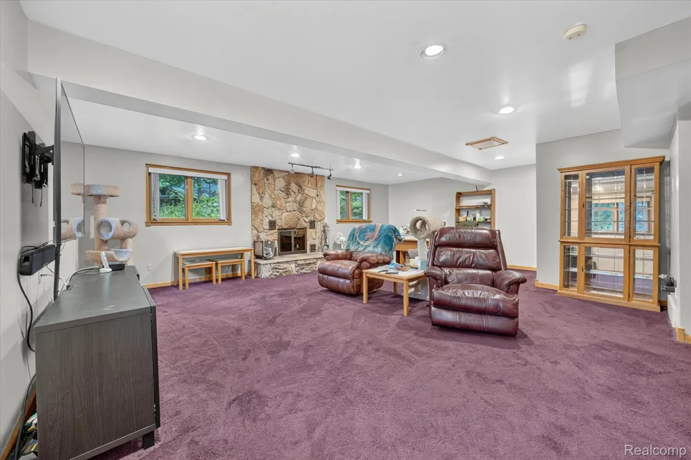 5001 Mohawk Avenue Independence Charter Township, MI 48348