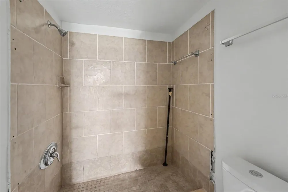 200 COUNTRYCLUB DRIVE #1205 Largo, FL 33771